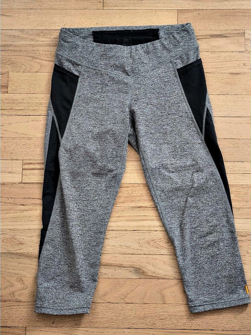 Lucy Women's Leggings- Gray & Black- Small